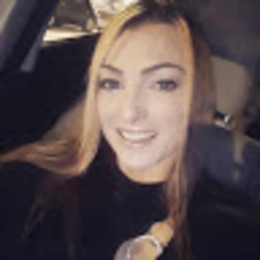 Meet your Posher, Amy - Picture 1 of 1